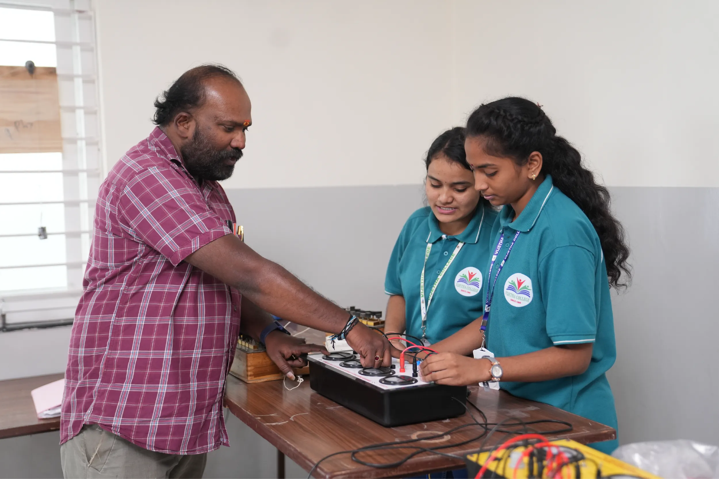 science and computer labs Hyderabad college practical learning facilities Vijetha